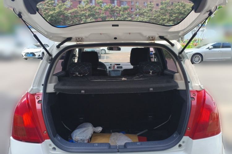 Used Suzuki Swift 2014 1.3L Manual Standard Edition Trunk