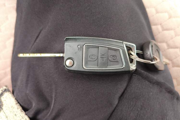 Used Suzuki Swift 2014 1.5L Automatic Fashion Edition Vehicle Key