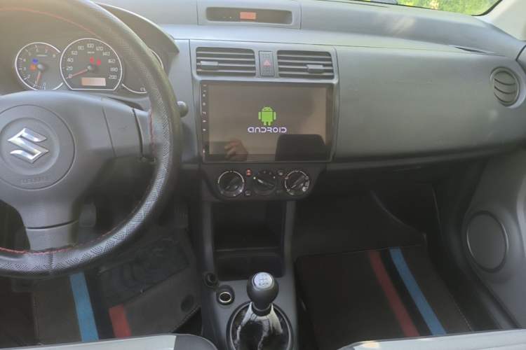 Used Suzuki Swift 2014 1.3L Manual Standard Edition Audio And AC Panel