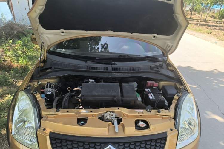 Used Suzuki Swift 2014 1.3L Manual Standard Edition Engine Bay