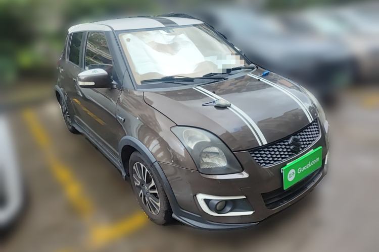 Used Suzuki Swift 2014 1.5L Manual Fashion Edition Exterior 2