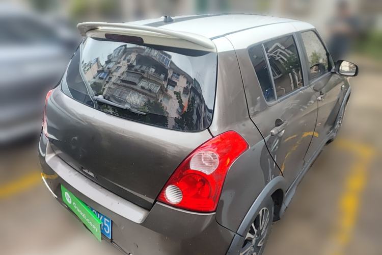 Used Suzuki Swift 2014 1.5L Manual Fashion Edition Exterior 5