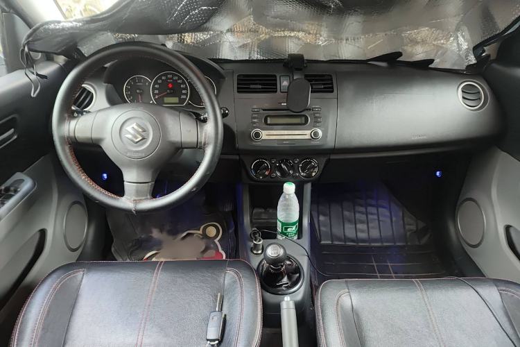 Used Suzuki Swift 2014 1.5L Manual Fashion Edition Interior 2