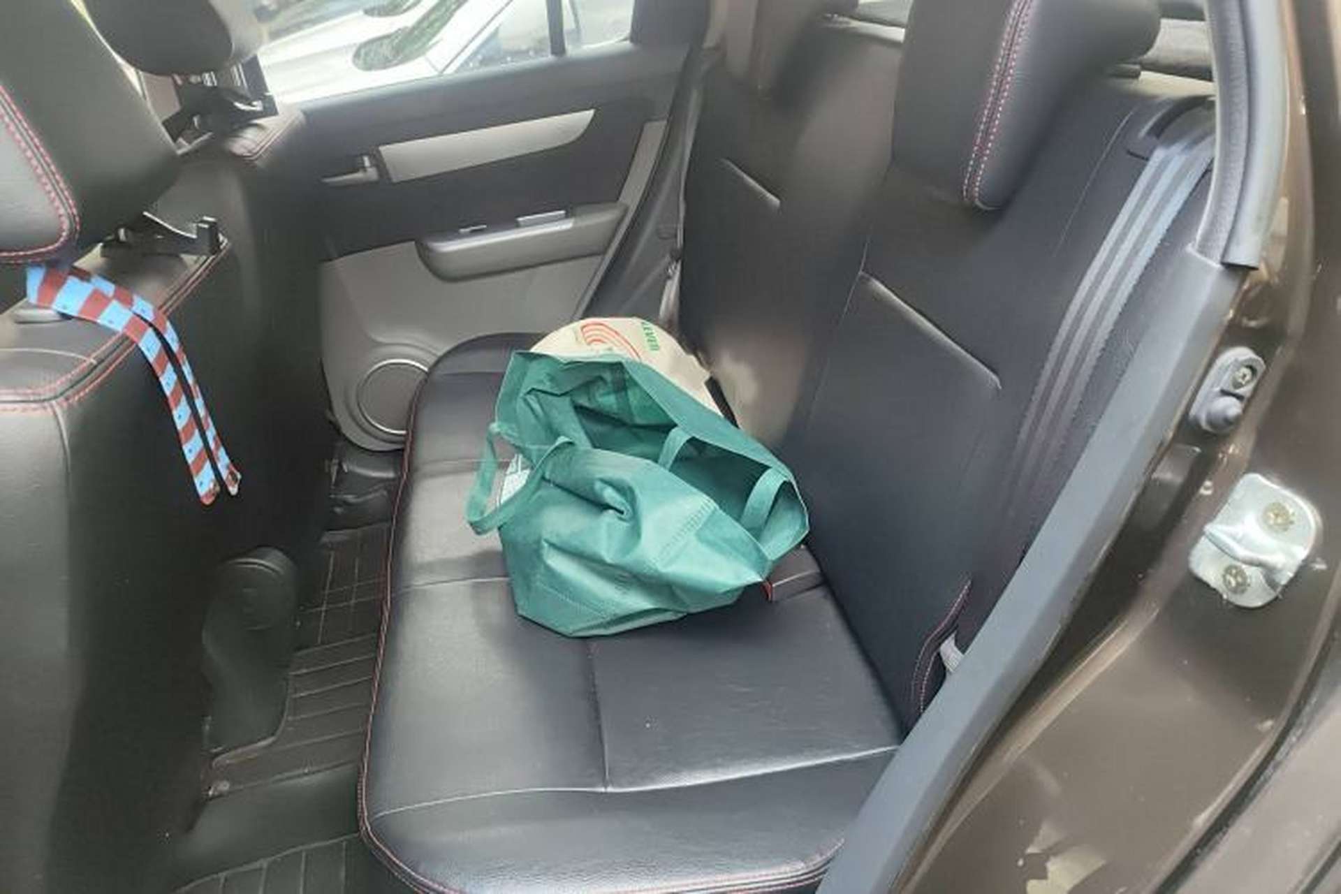 Used Suzuki Swift 2014 1.5L Manual Fashion Edition Interior 4