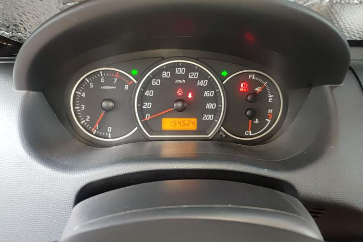 Used Suzuki Swift 2014 1.5L Manual Fashion Edition Odometer Close Up