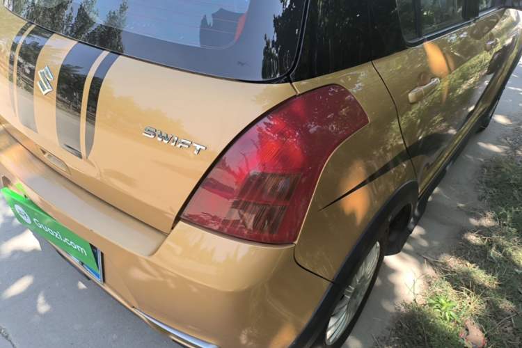 Used Suzuki Swift 2014 1.3L Manual Standard Edition Right Rear Taillight