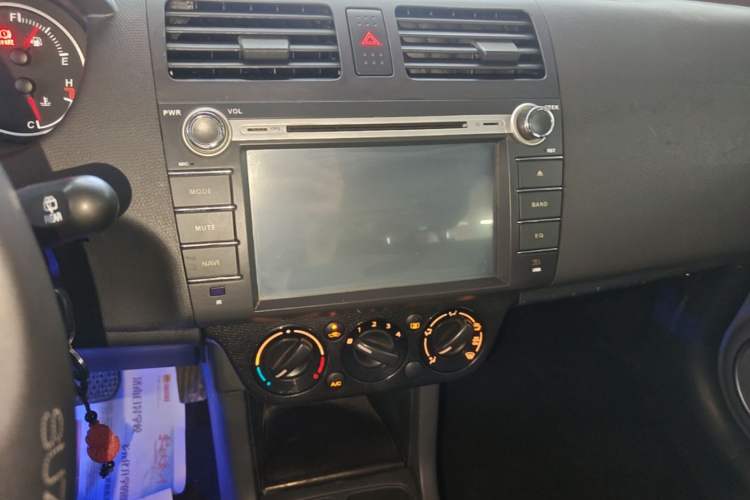 Used Suzuki Swift 2015 1.5L Automatic Limited Edition Audio And AC Panel