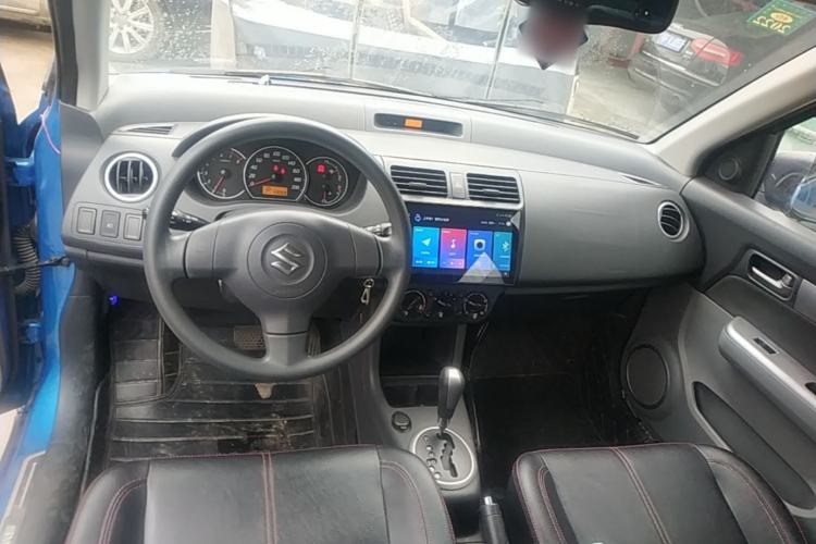 Used Suzuki Swift 2015 1.5L Automatic Limited Edition Center Console