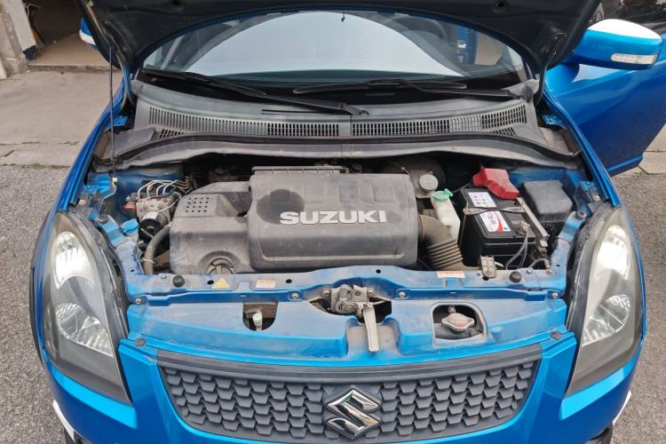 Used Suzuki Swift 2015 1.5L Automatic Limited Edition Engine Bay