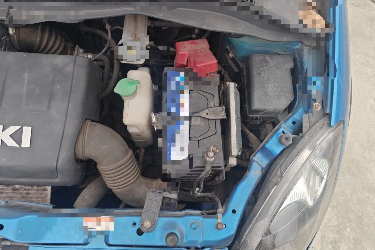 Used Suzuki Swift 2015 1.5L Manual Limited Edition Engine Bay Left