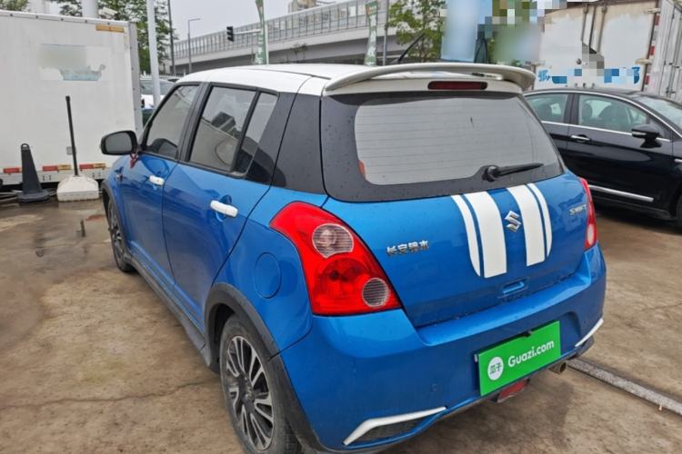 Used Suzuki Swift 2015 1.5L Automatic Limited Edition Exterior 2