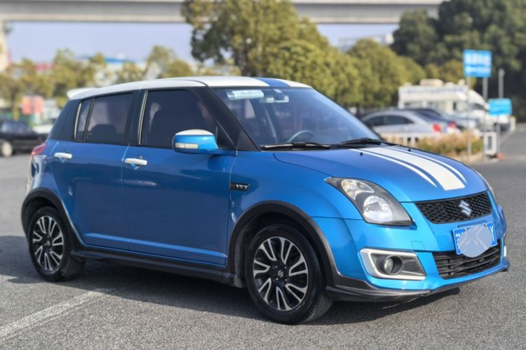 Used Suzuki Swift 2015 1.5L Automatic Limited Edition Exterior 4