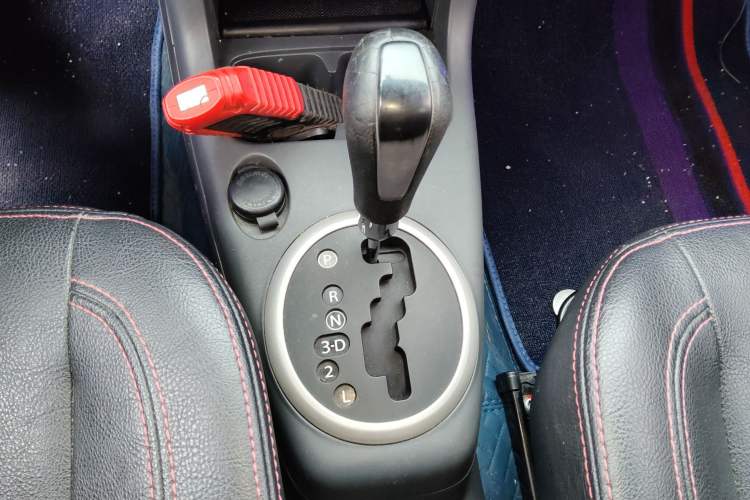 Used Suzuki Swift 2015 1.5L Automatic Limited Edition Gear Lever