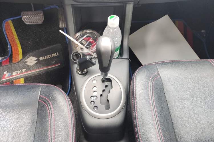 Used Suzuki Swift 2015 1.5L Automatic Limited Edition Gear Lever