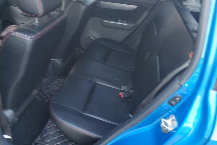 Used Suzuki Swift 2015 1.5L Automatic Limited Edition Interior 4