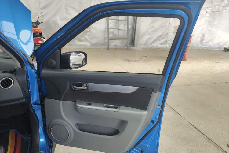 Used Suzuki Swift 2015 1.5L Automatic Limited Edition Right Front Door Interior