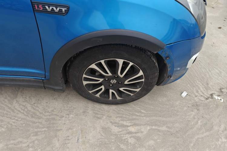 Used Suzuki Swift 2015 1.5L Manual Limited Edition Right Front Wheel Hub