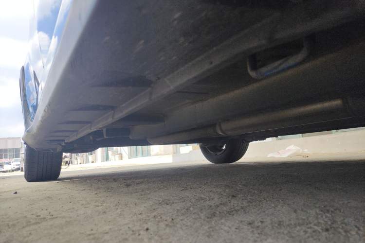 Used Suzuki Swift 2015 1.5L Automatic Limited Edition Right Side Sill