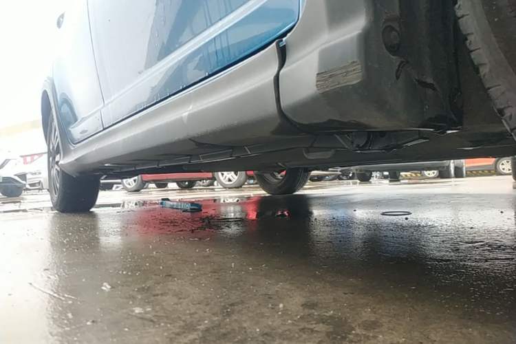 Used Suzuki Swift 2015 1.5L Automatic Limited Edition Right Side Sill
