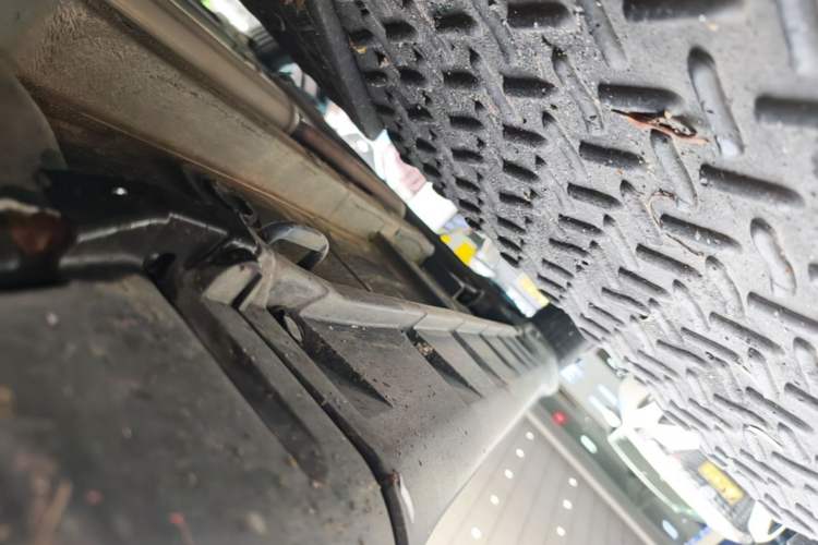 Used Suzuki Swift 2015 1.5L Automatic Limited Edition Right Side Sill