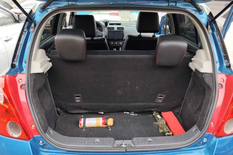 Used Suzuki Swift 2015 1.5L Automatic Limited Edition Trunk