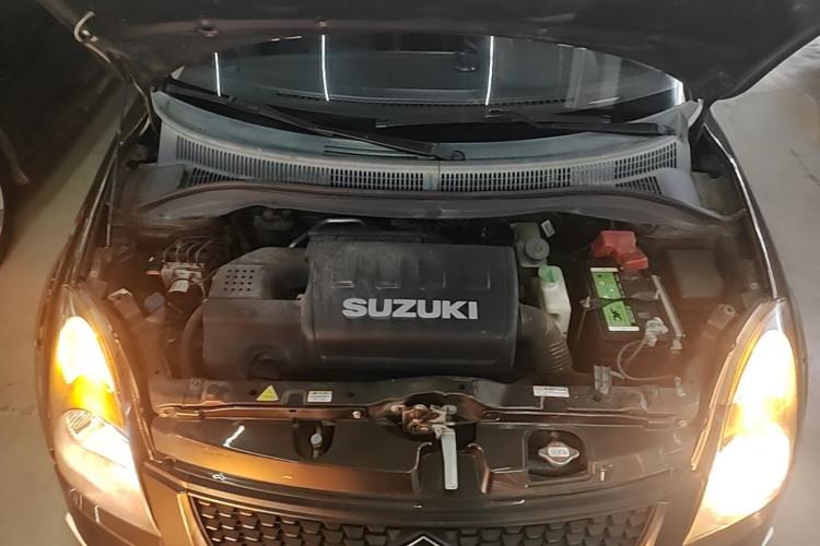 Used Suzuki Swift 2015 1.5L Automatic Limited Edition Engine Bay