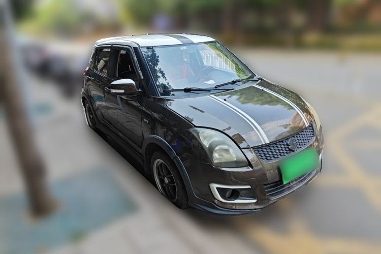 Used Suzuki Swift 2015 1.5L Manual Limited Edition Front Right 45 Deg