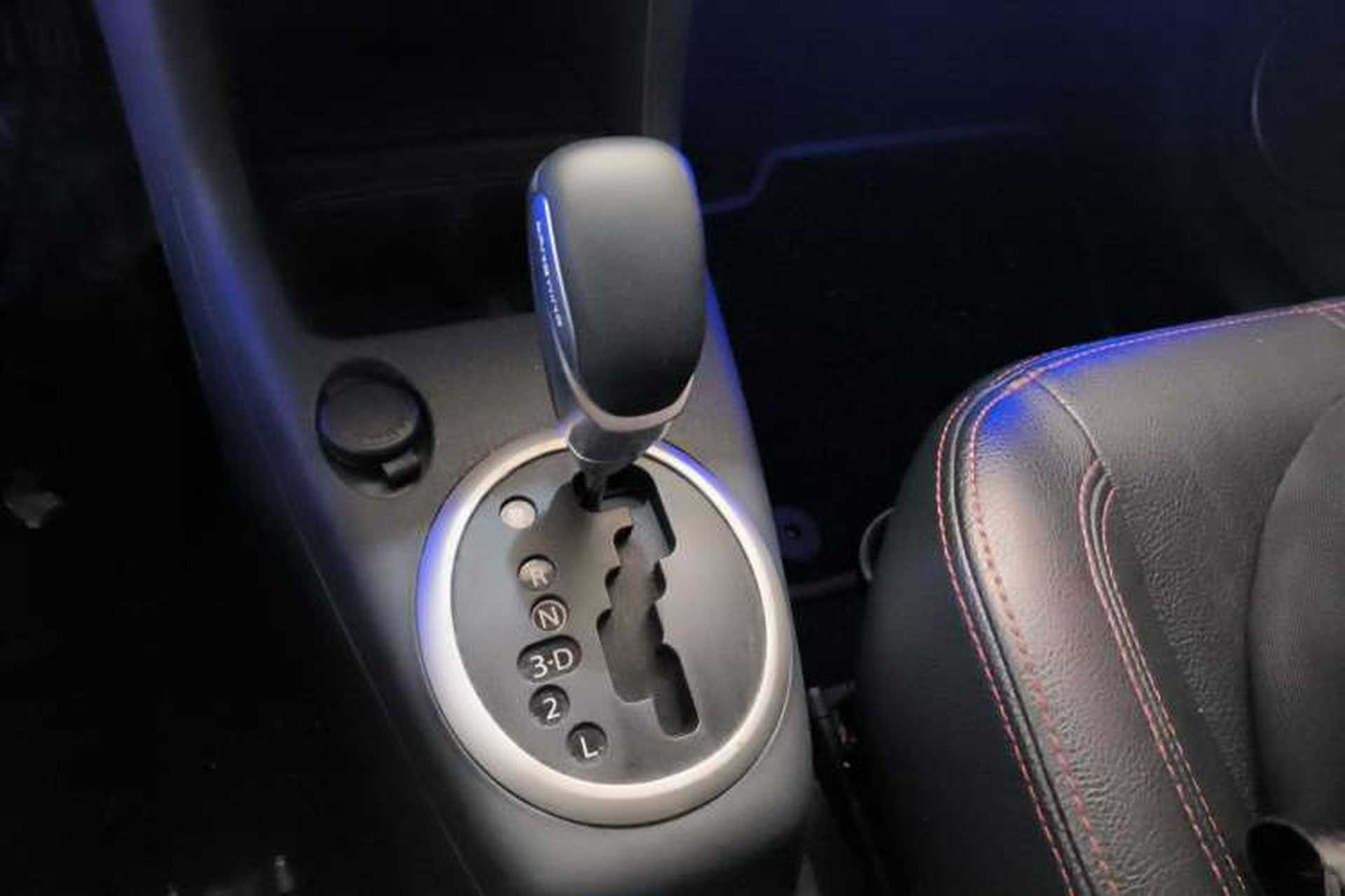 Used Suzuki Swift 2015 1.5L Automatic Limited Edition Gear Lever