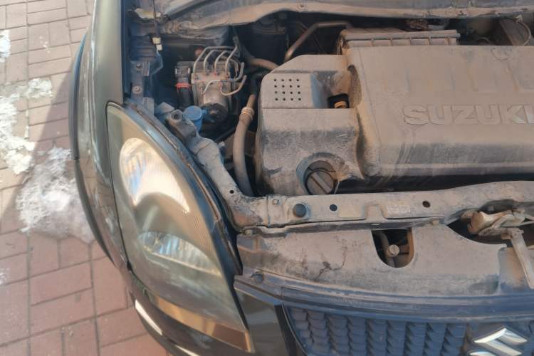 Used Suzuki Swift 2015 1.5L Automatic Limited Edition Engine Bay Right