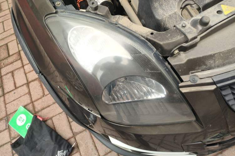 Used Suzuki Swift 2015 1.5L Automatic Limited Edition Right Front Headlight
