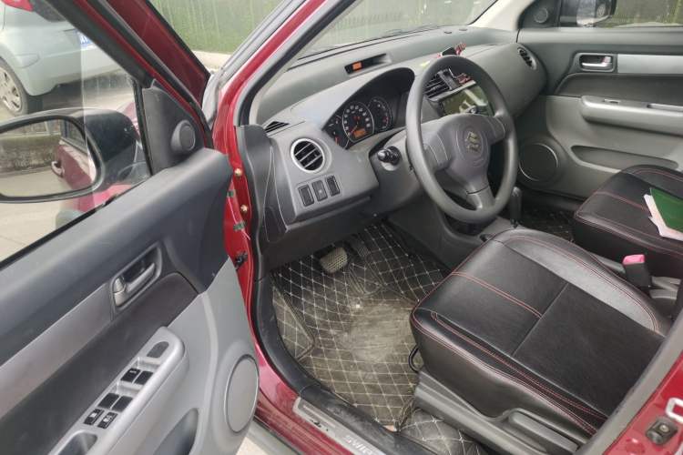 Used Suzuki Swift 2015 1.5L Automatic Limited Edition Driver Seat