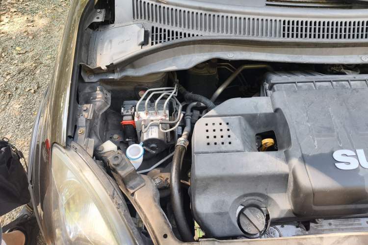 Used Suzuki Swift 2015 1.5L Automatic Limited Edition Engine Bay Right
