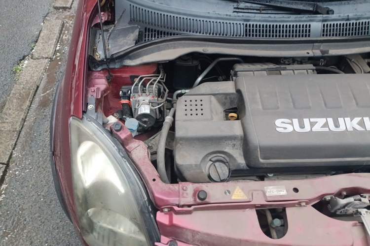 Used Suzuki Swift 2015 1.5L Manual Limited Edition Engine Bay Right