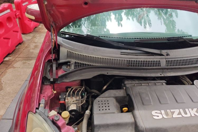 Used Suzuki Swift 2015 1.5L Automatic Limited Edition Engine Bay Right