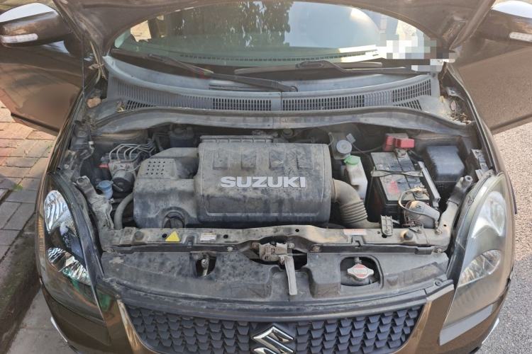 Used Suzuki Swift 2015 1.5L Automatic Limited Edition Engine Bay