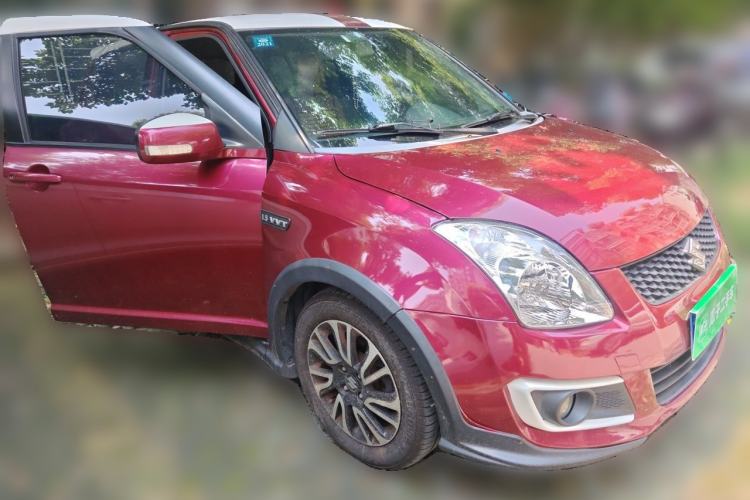 Used Suzuki Swift 2015 1.5L Automatic Limited Edition Front Right 45 Deg
