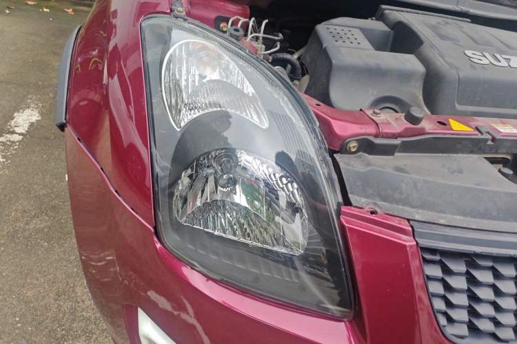 Used Suzuki Swift 2015 1.5L Automatic Limited Edition Right Front Headlight