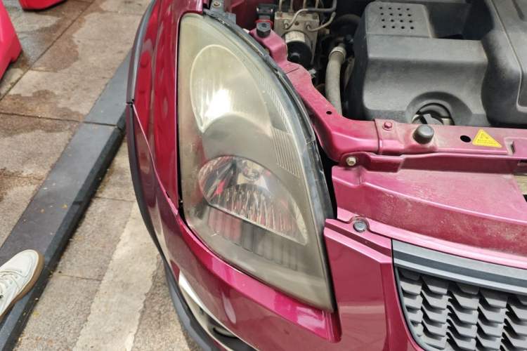 Used Suzuki Swift 2015 1.5L Automatic Limited Edition Right Front Headlight