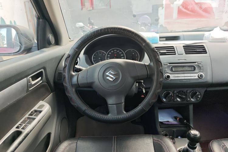Used Suzuki Swift 2015 1.5L Manual Limited Edition Steering Wheel