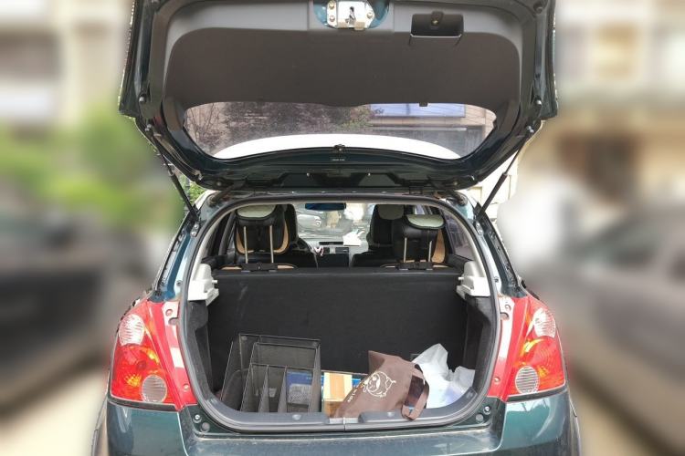 Used Suzuki Swift 2015 1.5L Automatic Limited Edition Trunk