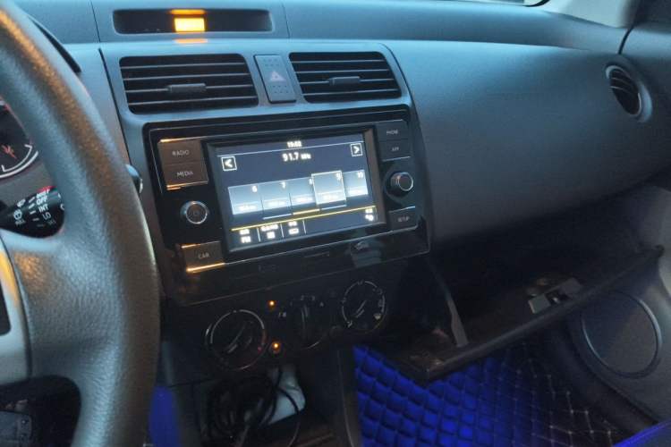 Used Suzuki Swift 2015 1.5L Automatic Limited Edition Audio And AC Panel
