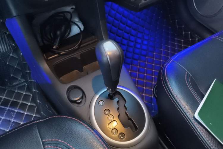 Used Suzuki Swift 2015 1.5L Automatic Limited Edition Gear Lever
