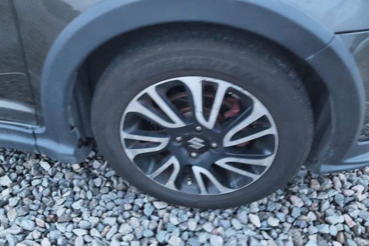 Used Suzuki Swift 2015 1.5L Automatic Limited Edition Right Front Wheel Hub