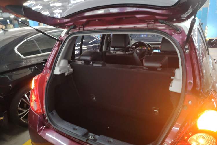 Used Suzuki Swift 2015 1.5L Automatic Limited Edition Trunk