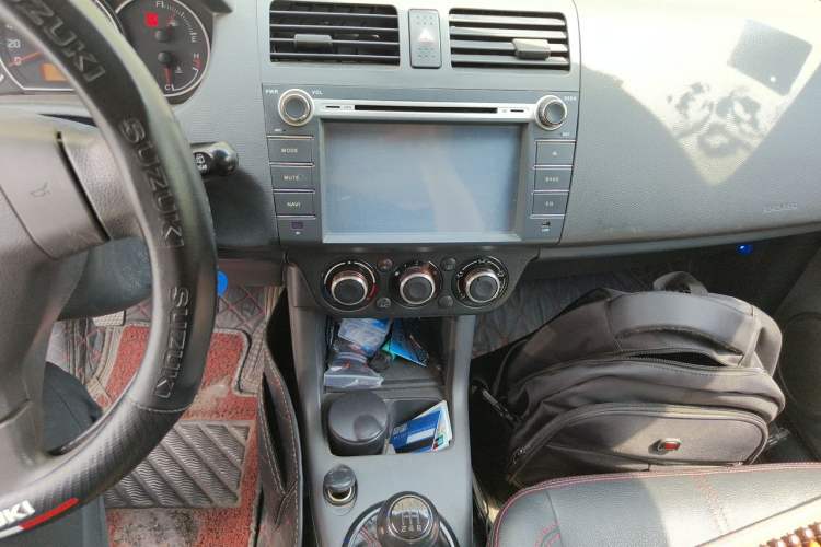 Used Suzuki Swift 2015 1.5L Manual Limited Edition Audio And AC Panel
