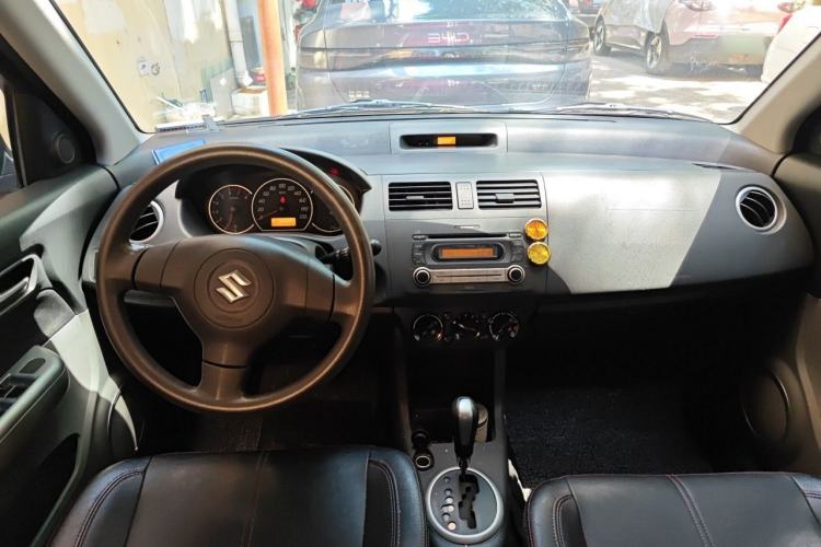 Used Suzuki Swift 2015 1.5L Automatic Limited Edition Center Console