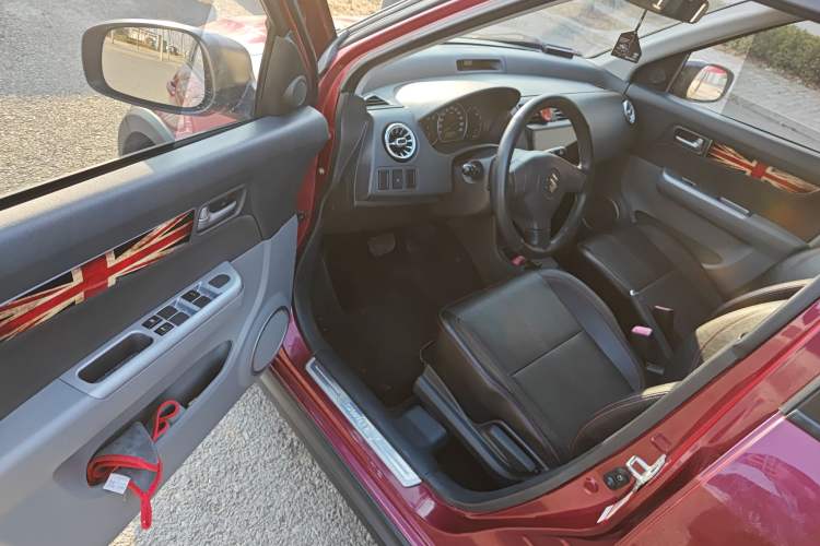 Used Suzuki Swift 2015 1.5L Automatic Limited Edition Driver Seat
