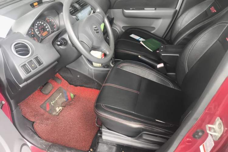 Used Suzuki Swift 2015 1.5L Automatic Limited Edition Driver Seat