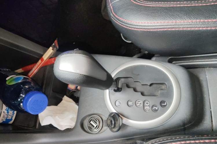 Used Suzuki Swift 2015 1.5L Automatic Limited Edition Gear Lever