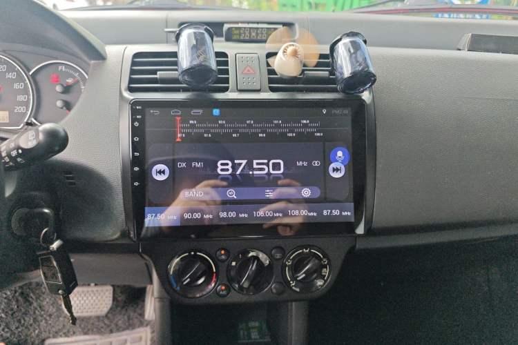 Used Suzuki Swift 2015 1.5L Automatic Limited Edition Audio And AC Panel